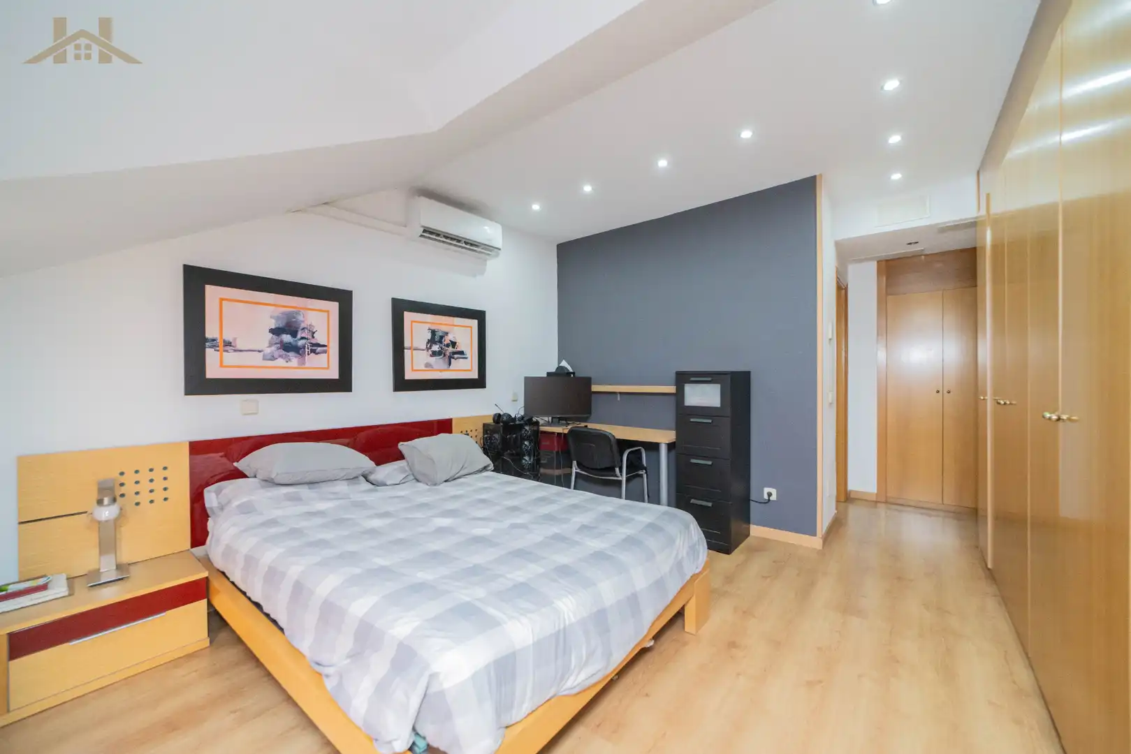 Habitación de Casa adosada en venta en Leganés con Aire acondicionado, Calefacción y Jardín privado