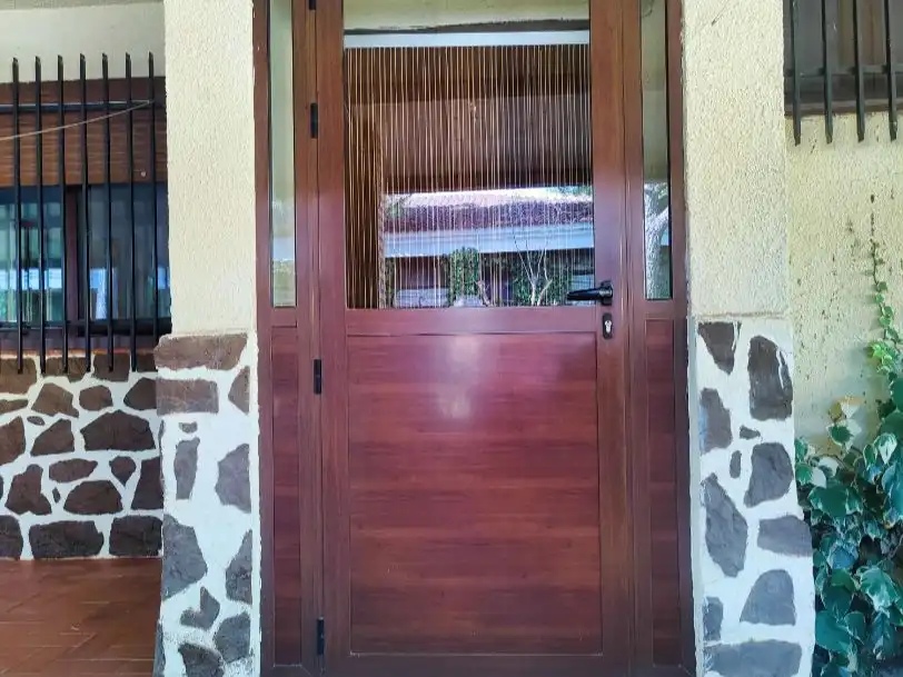 Casa o chalet en venta en Peñascosa con Jardín privado, Terraza y Amueblado