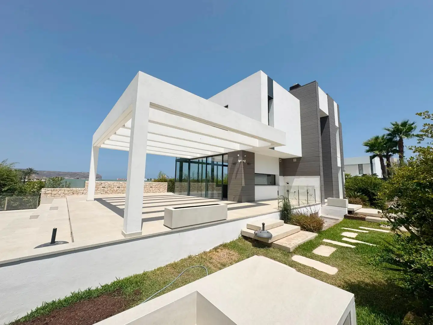 Außenansicht von Haus oder Chalet zur Miete in Jávea / Xàbia mit Klimaanlage, Heizung und Privatgarten