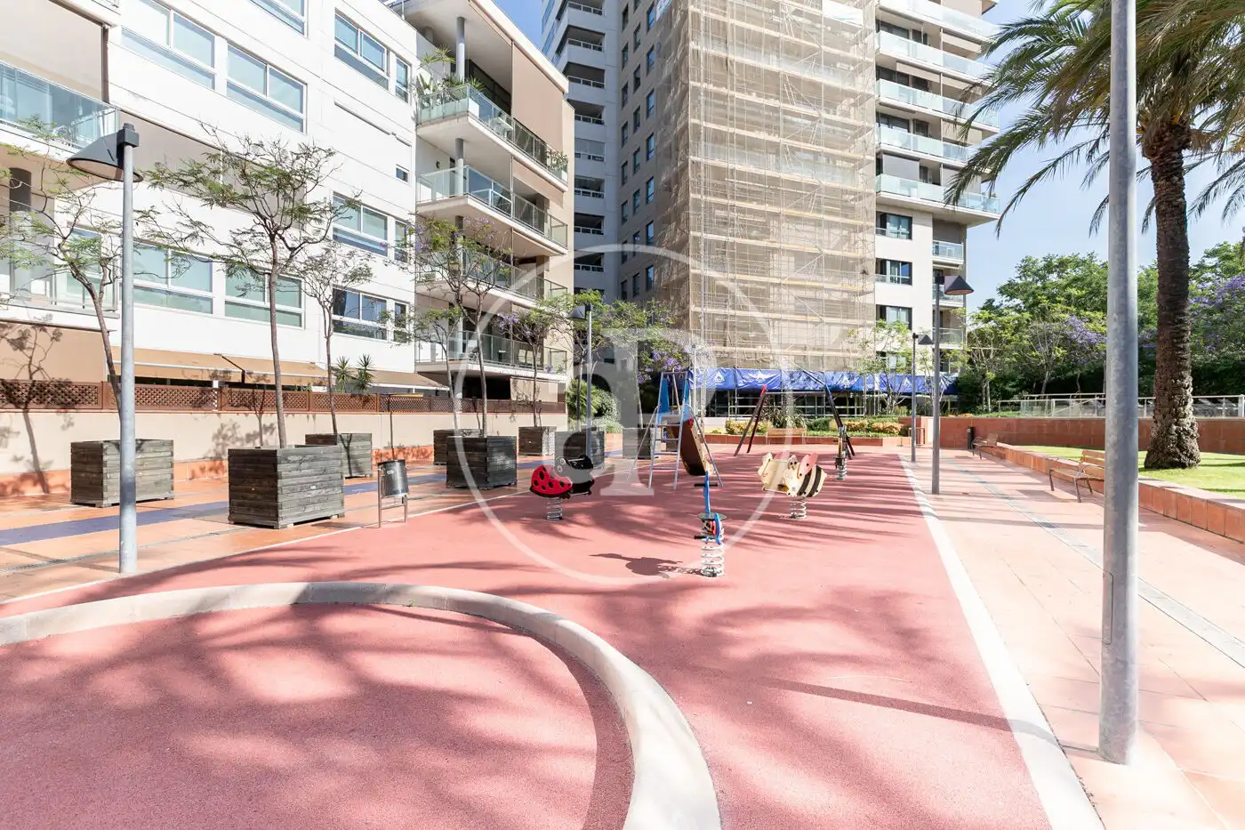Vista exterior de Pis en venda en Barcelona amb Aire condicionat, Calefacció i Jardí privat