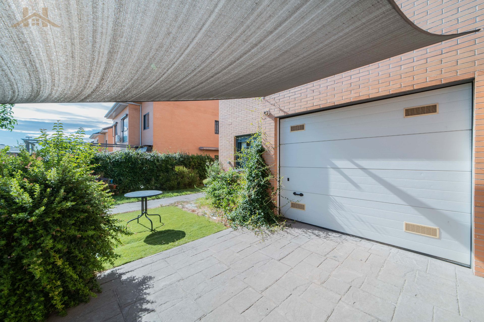 Garden of Single-family semi-detached for sale in Arroyomolinos (Madrid)  with Air Conditioner, Heating and Private garden