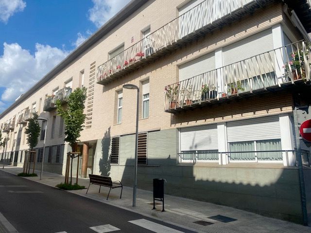 Exterior view of Flat for sale in Terrassa  with Air Conditioner, Heating and Private garden