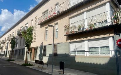 Exterior view of Flat for sale in Terrassa  with Air Conditioner and Balcony