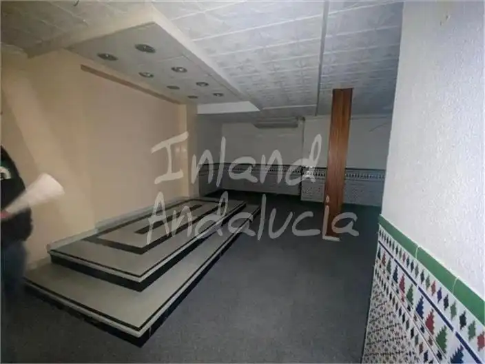 Commercial properties for sale in Alcalá la Real  with Air Conditioner