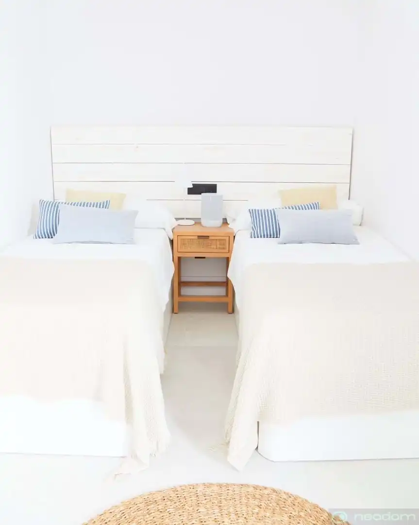 Bedroom of Houses for sale in L'Alfàs del Pi  with Air Conditioner, Heating and Swimming Pool