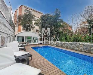 Piscina de Casa o xalet en venda en  Barcelona Capital amb Aire condicionat, Terrassa i Piscina