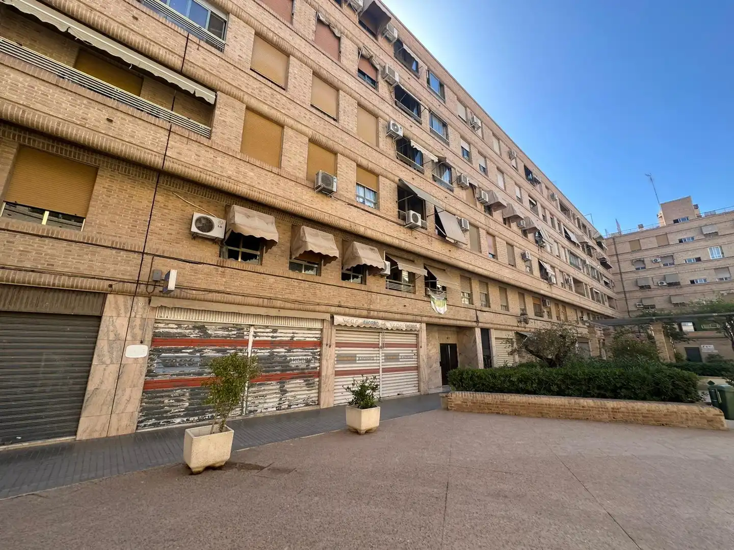 Vista exterior de Planta baja en venta en Elche / Elx con Aire acondicionado, Calefacción y Horno