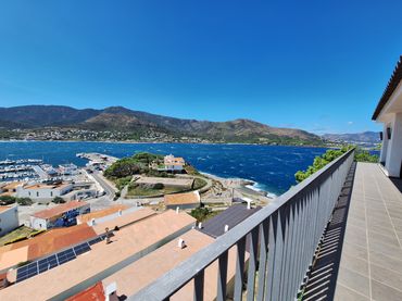 Villa mit Balkon zum Verkauf in El Port de la Selva