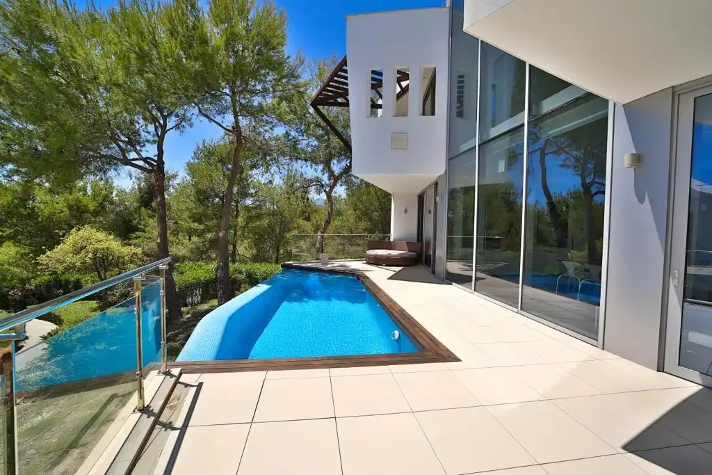 Piscina de Casa o chalet de alquiler en Marbella con Aire acondicionado, Jardín privado y Terraza