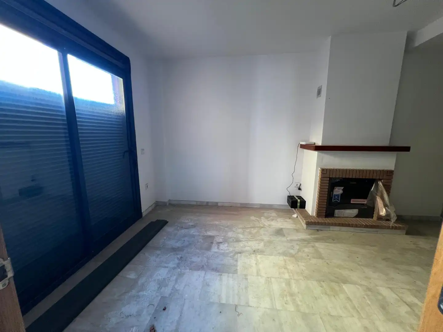 Casa adosada en venda en Vélez-Málaga amb Jardí privat, Terrassa i Piscina comunitària