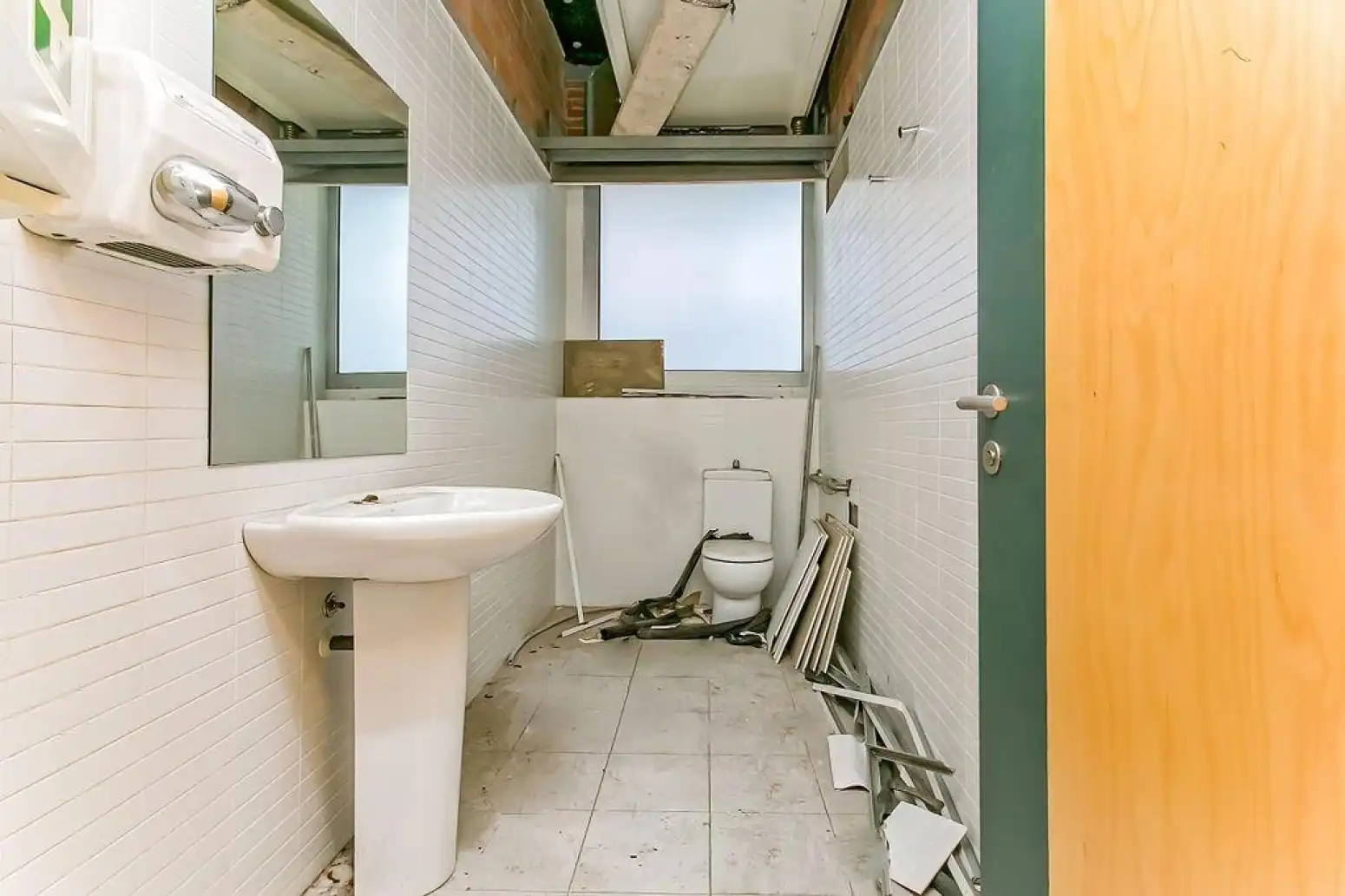 Business premises for sale in Vilanova i la Geltrú - Pare Garí, imagen 19