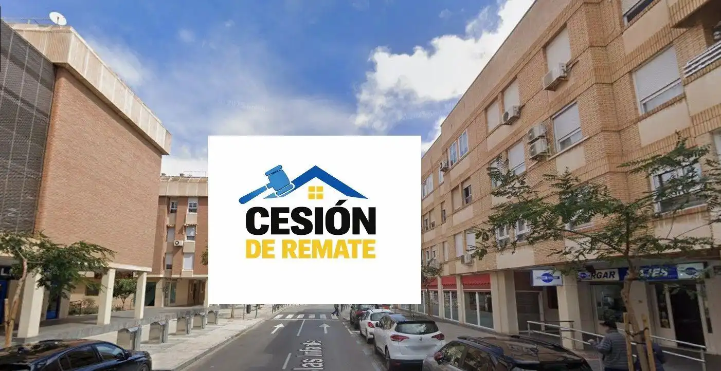 Flat with lift for sale in Oliveros - Altamira