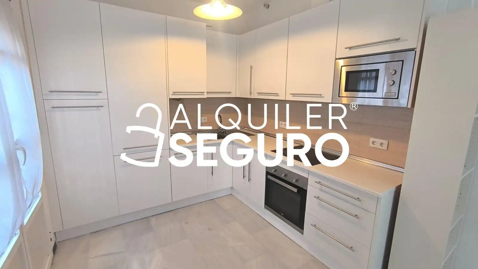 Kitchen of Flat for rent in Sevilla  with Air Conditioner and Furnished