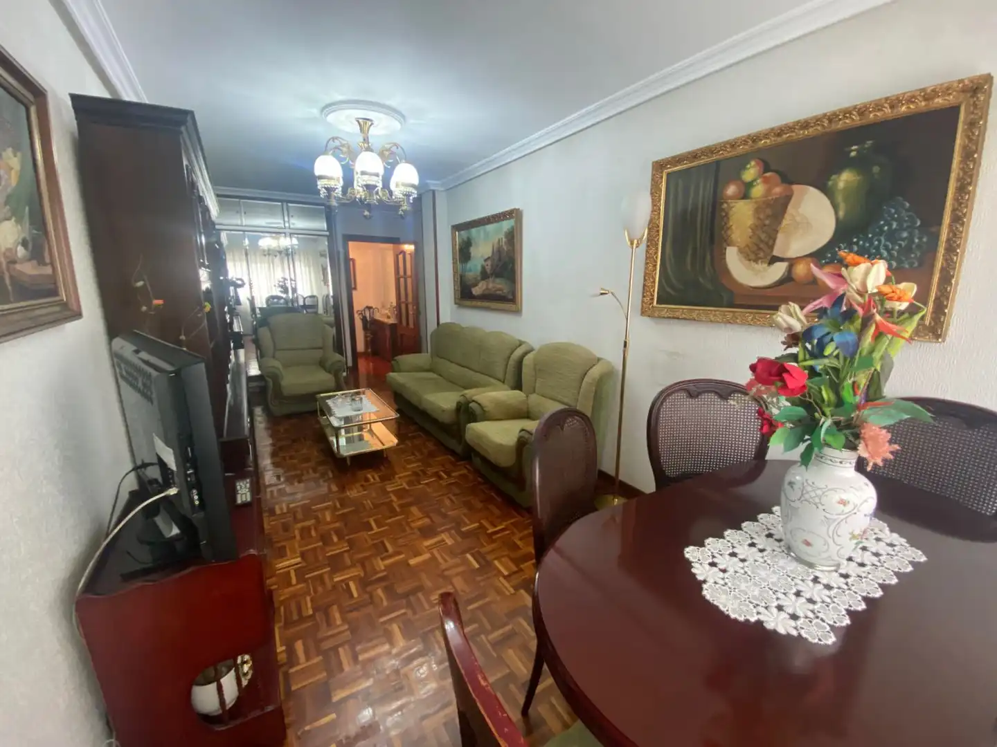 Wohnzimmer von Wohnung zum Verkauf in Oviedo  mit Heizung und Terrasse