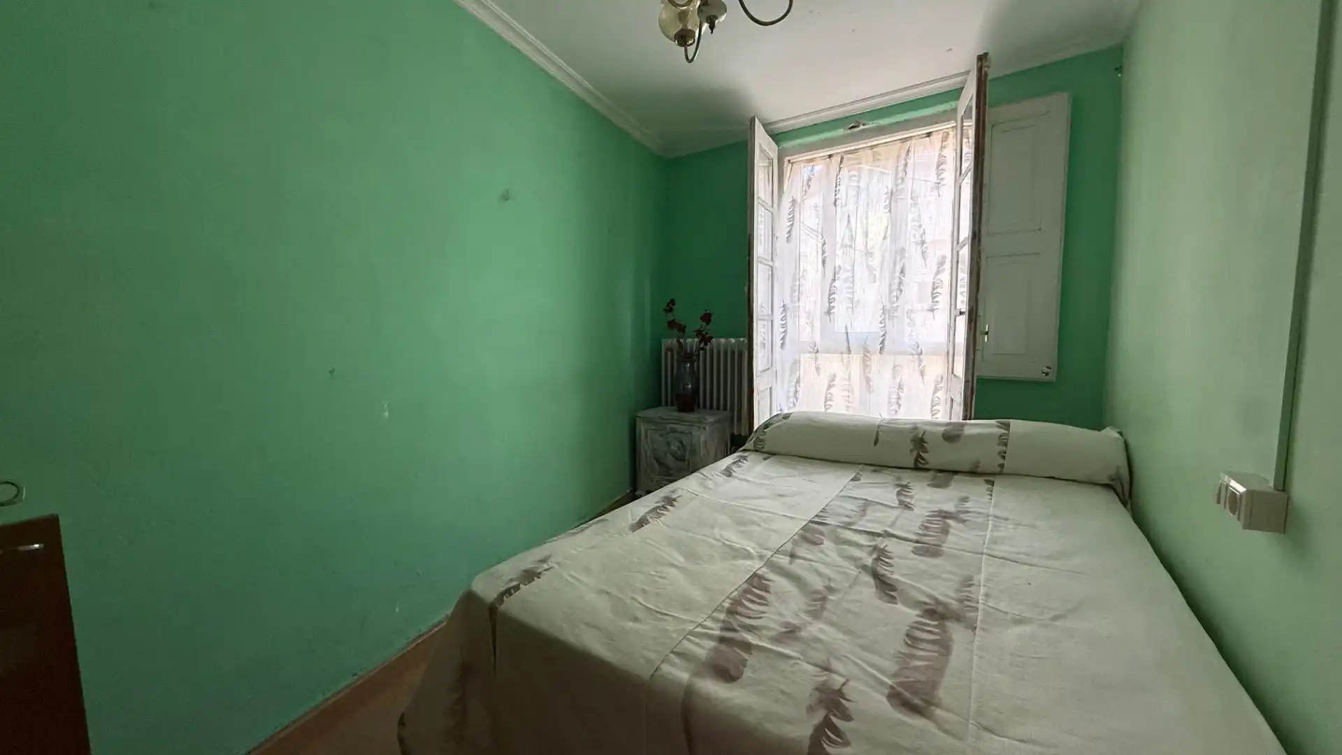 Habitación de Finca rústica en venta en Allariz con Jardín privado, Terraza y Amueblado