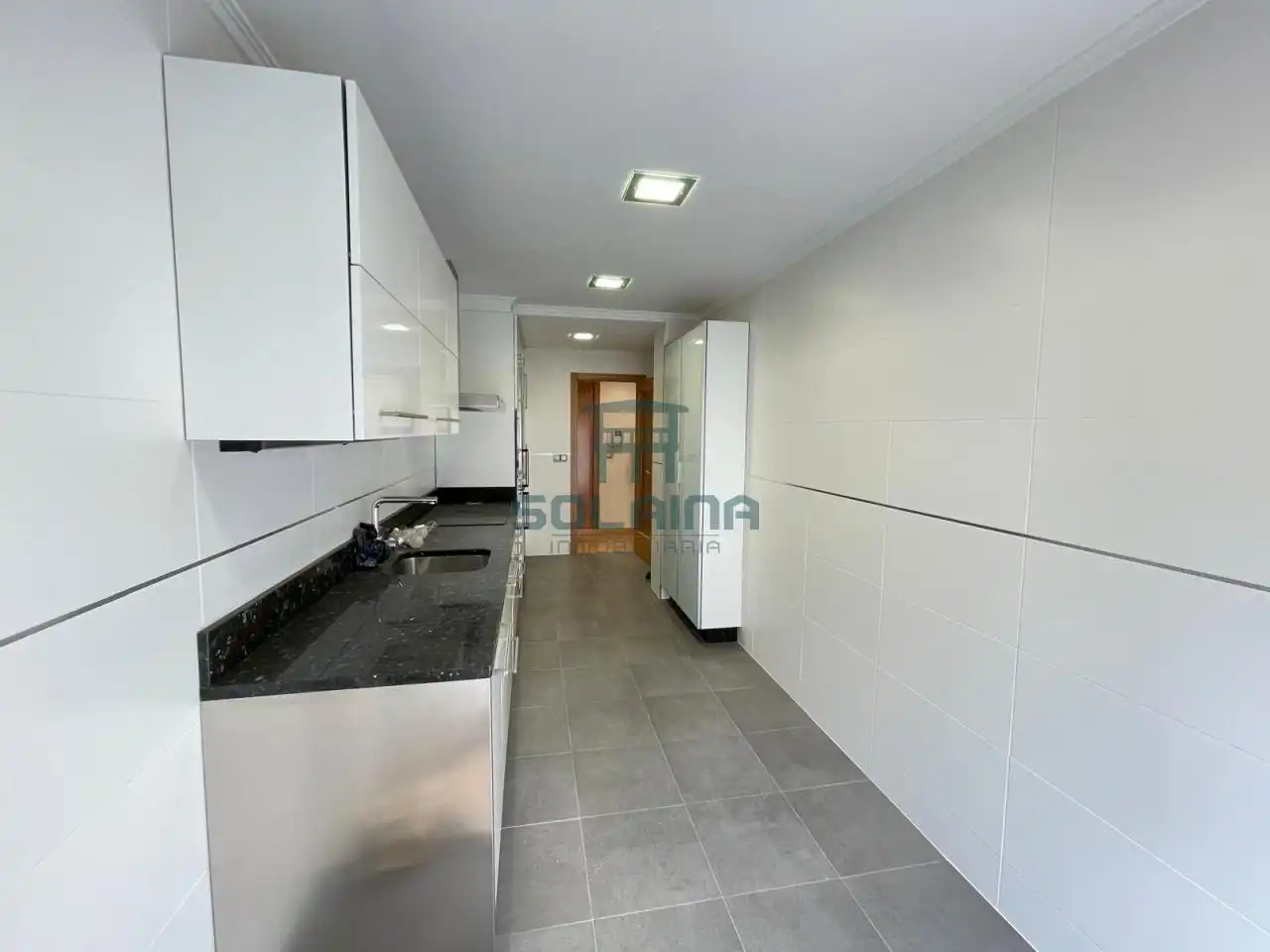 Kitchen of Flat for rent in Ourense Capital   with Heating