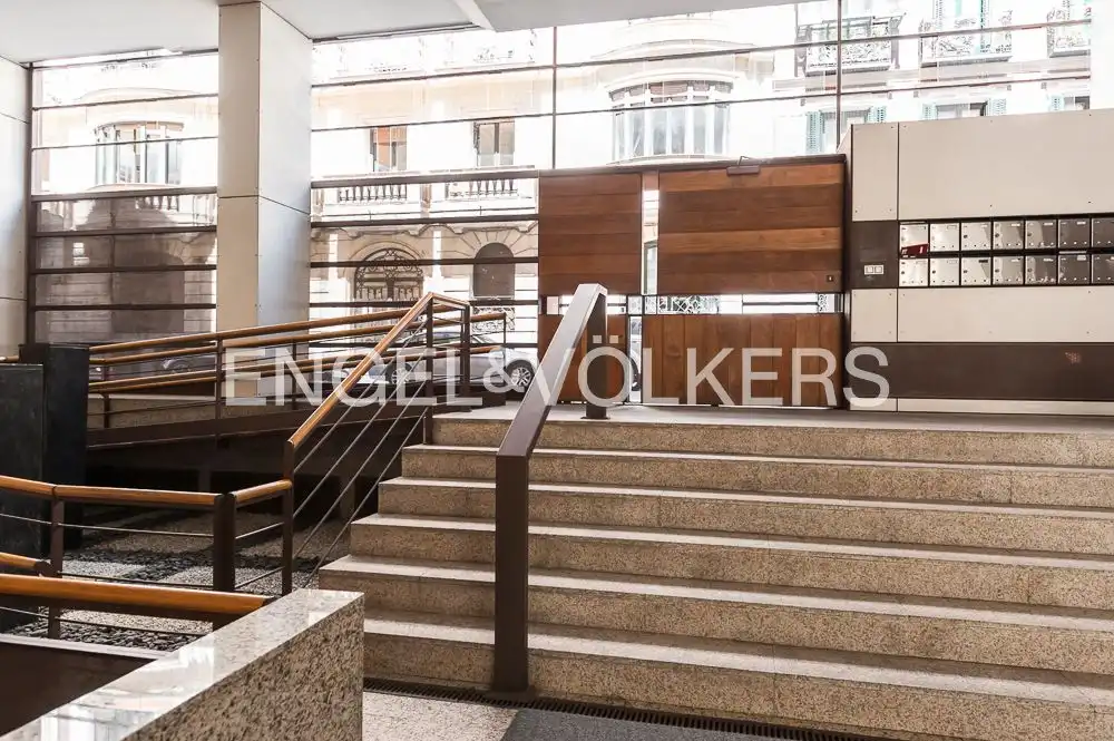 Flat for sale in Madrid  with Air Conditioner, Heating and Parquet flooring