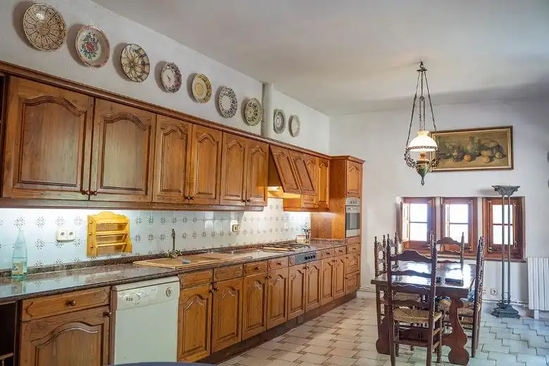 Cocina de Casa o chalet en venta en Castelldefels con Jardín privado, Terraza y Trastero
