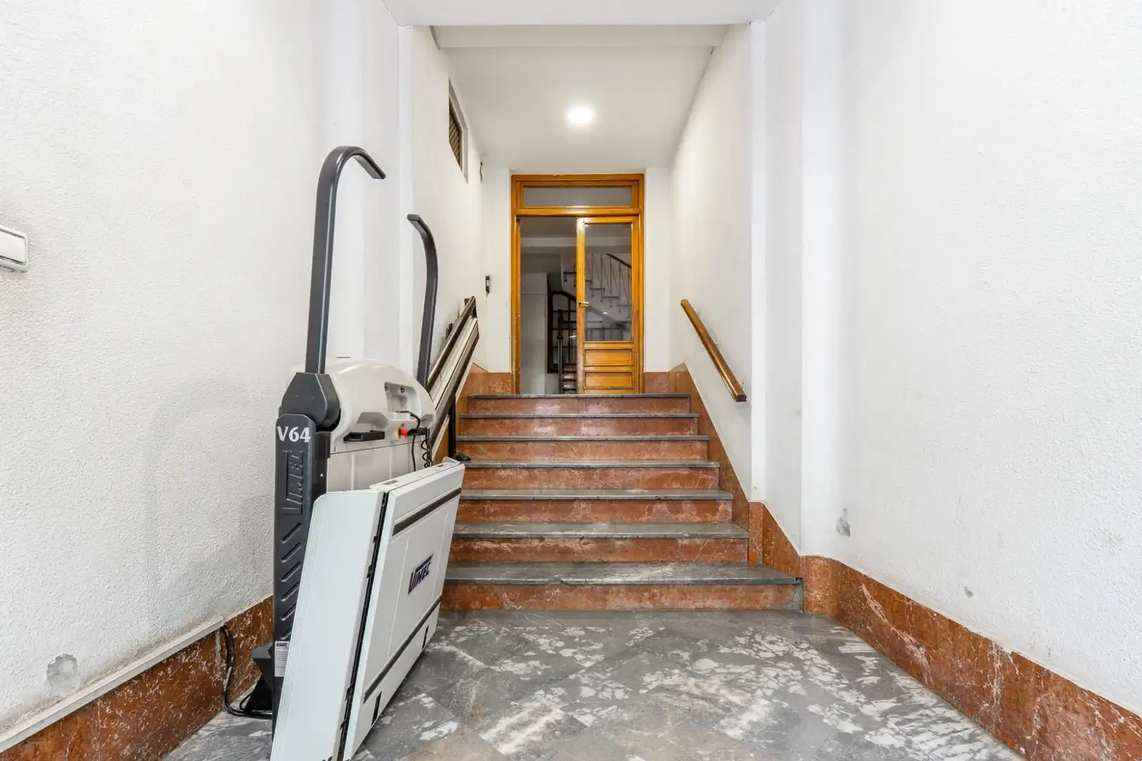 Wohnung zum Verkauf in Granada mit Klimaanlage
