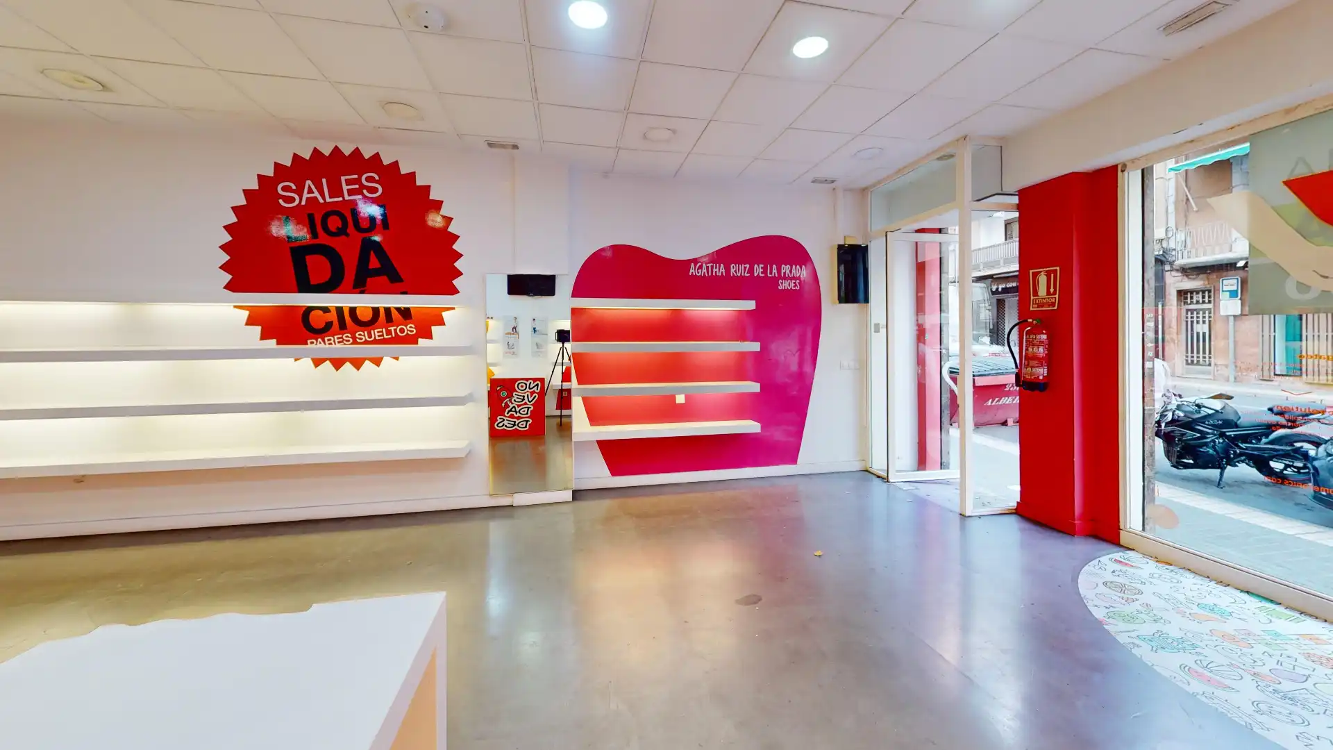 Locale commerciale in vendita a Carrer Cristóbal Sanz, imagen 3