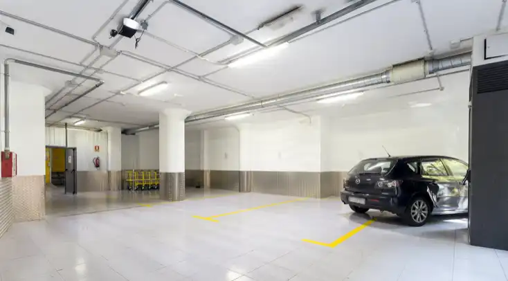 Parkplatz von Lagerraum zur Miete in Barcelona mit Alarm