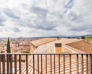 Exterior view of Attic for sale in Girona Capital  with Air Conditioner, Heating and Terrace