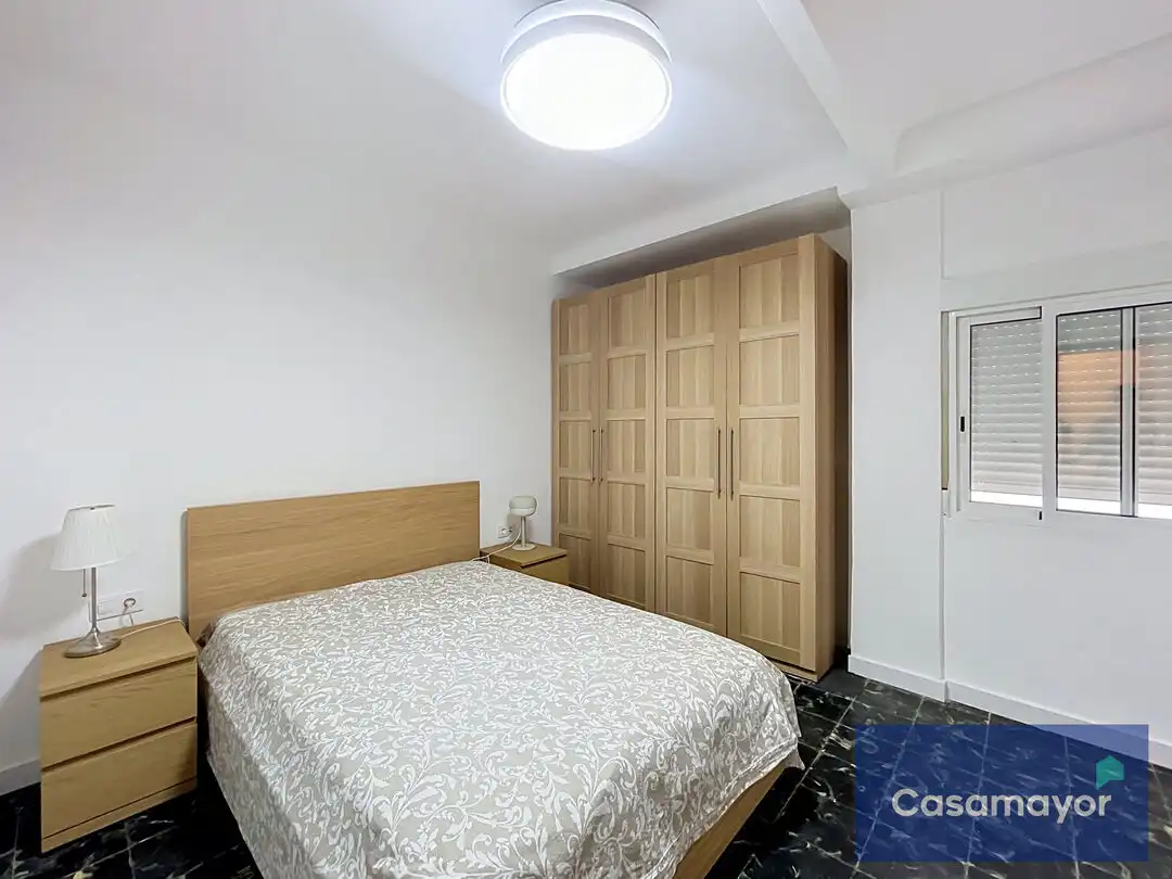Bedroom of Flat for rent in Alicante / Alacant  with Oven, Washing machine and TV