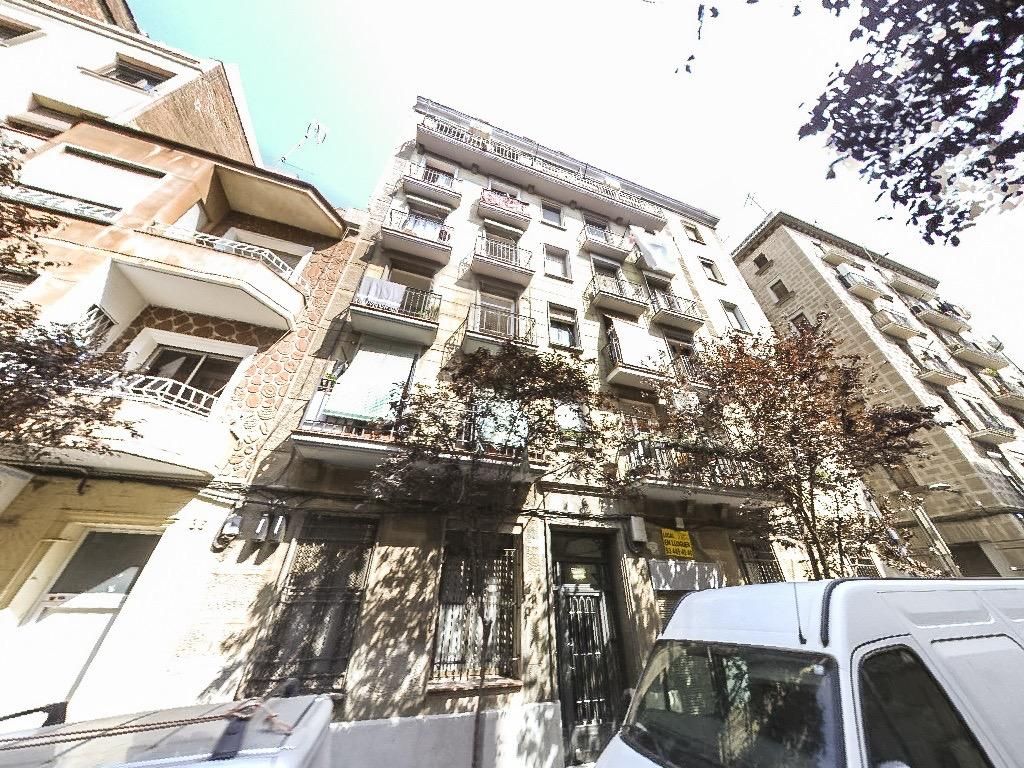 Vista exterior de Piso en venta en  Barcelona Capital con Terraza y Balcón