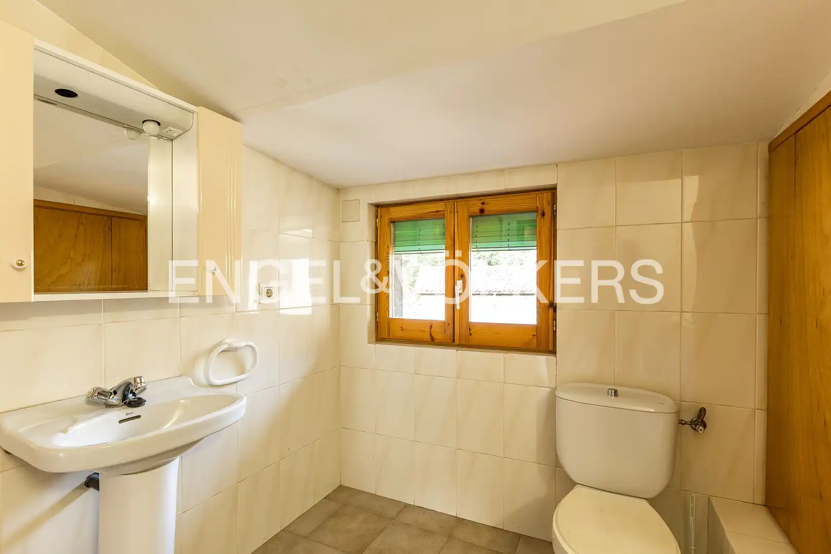 Houses for sale in Carrer Major, Cercs