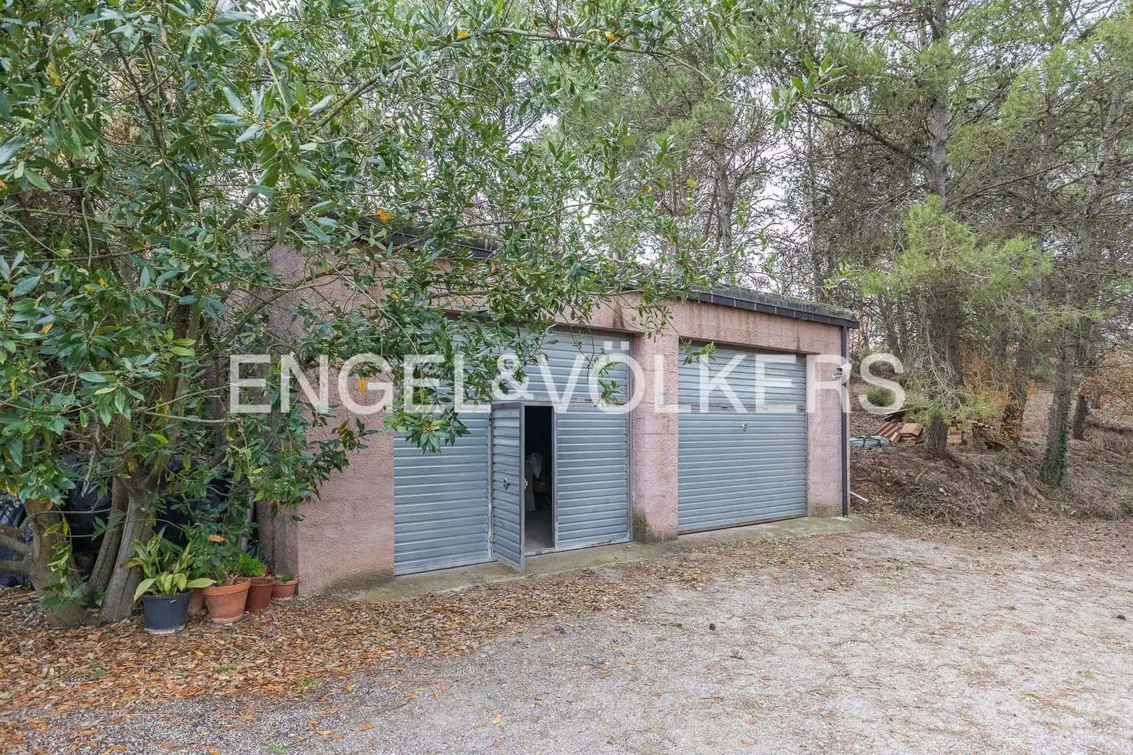 Vista exterior de Finca rústica en venda en Aguilar de Segarra amb Calefacció, Jardí privat i Terrassa