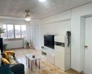 Sala d'estar de Apartament per a compartir en  Valencia Capital amb Calefacció, Moblat i Forn