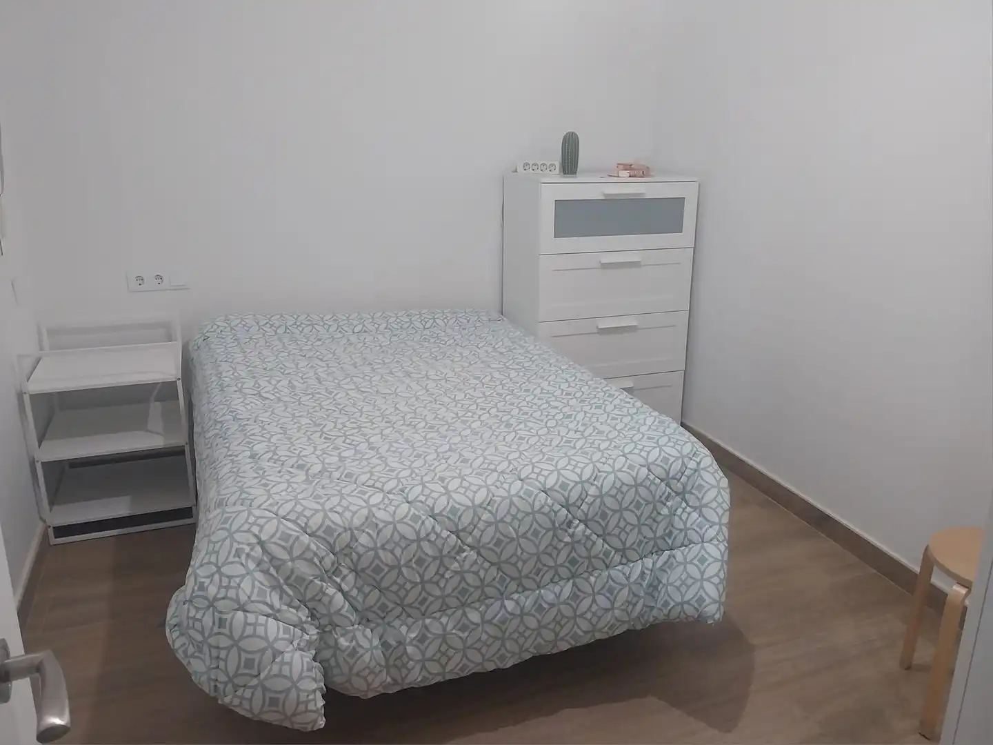 Bedroom of Flat for rent in  Sevilla Capital  with Furnished