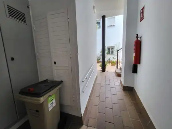 Piso en venta en C/ Alberto Lista, Feria