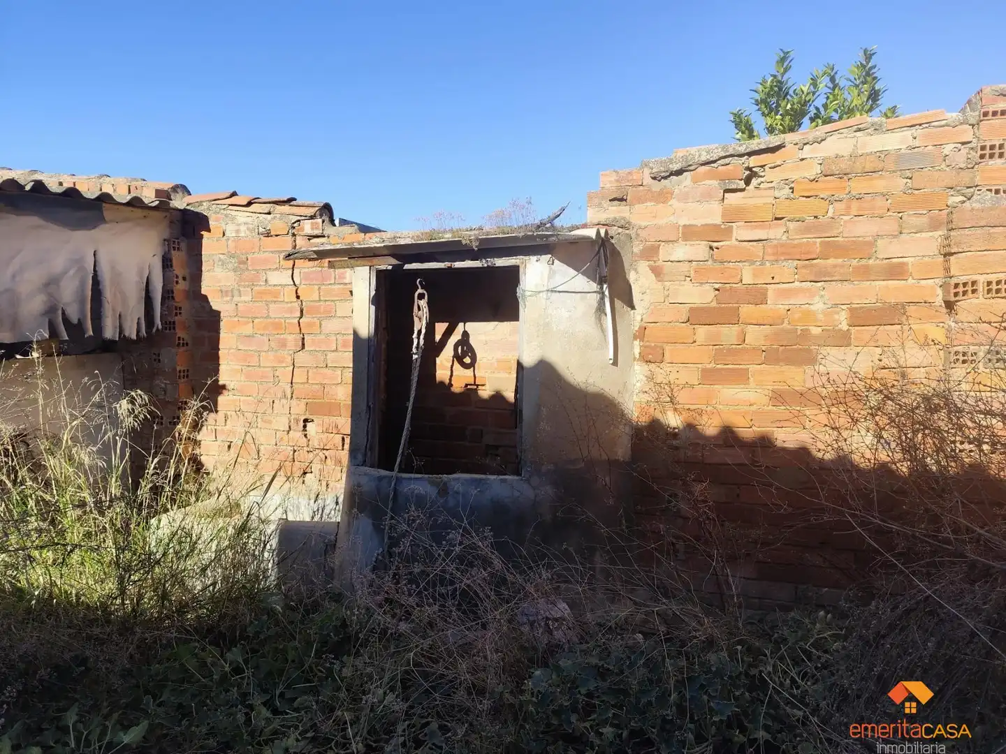 Außenansicht von Residential zum Verkauf in Almendralejo
