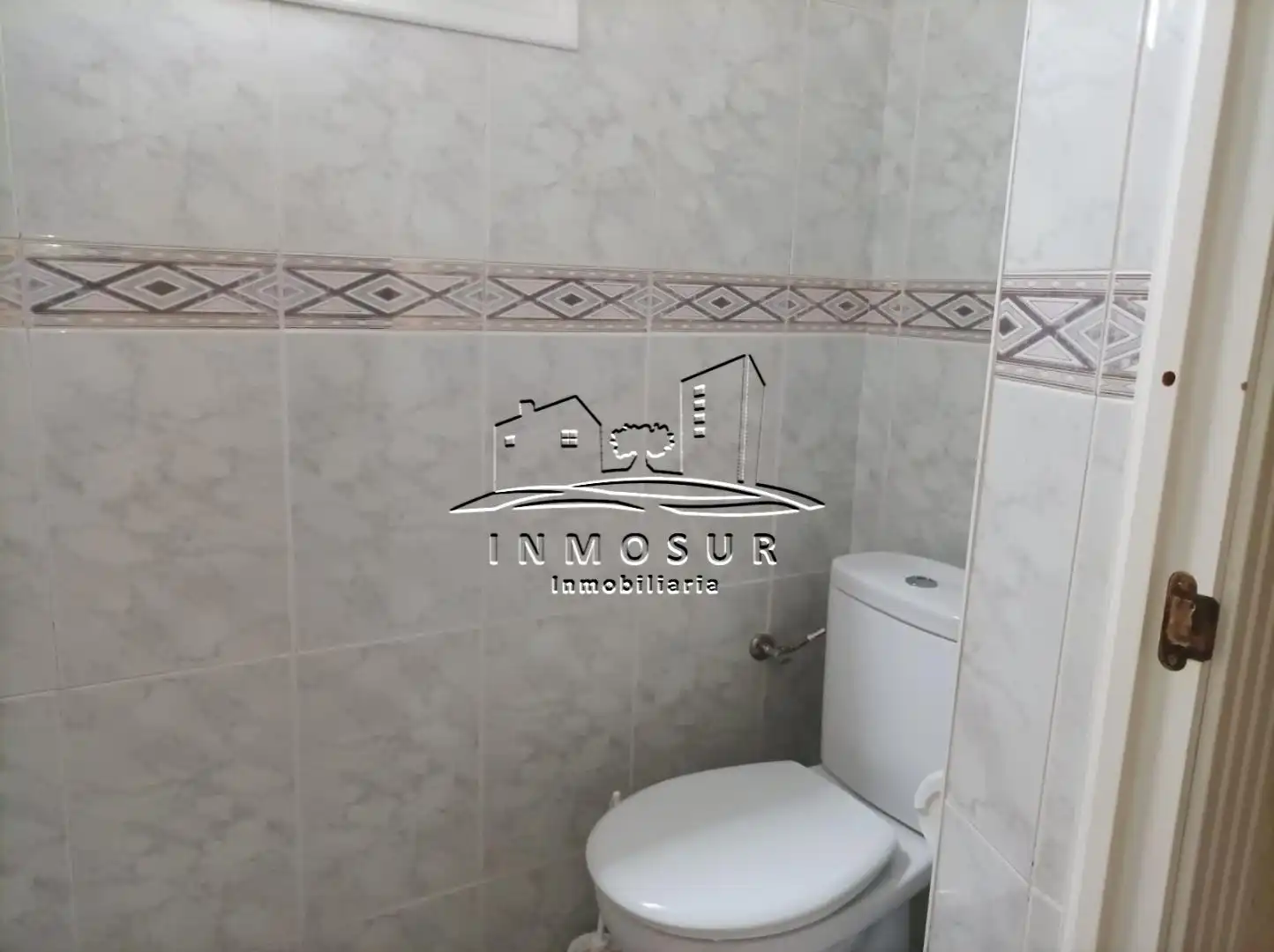 Badezimmer von Wohnung zum Verkauf in Lucena mit Abstellraum