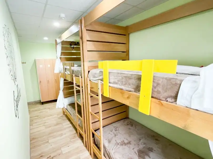 Schlafzimmer von Geschaftsraum zum Verkauf in Valtierra mit Klimaanlage, Heizung und Möbliert