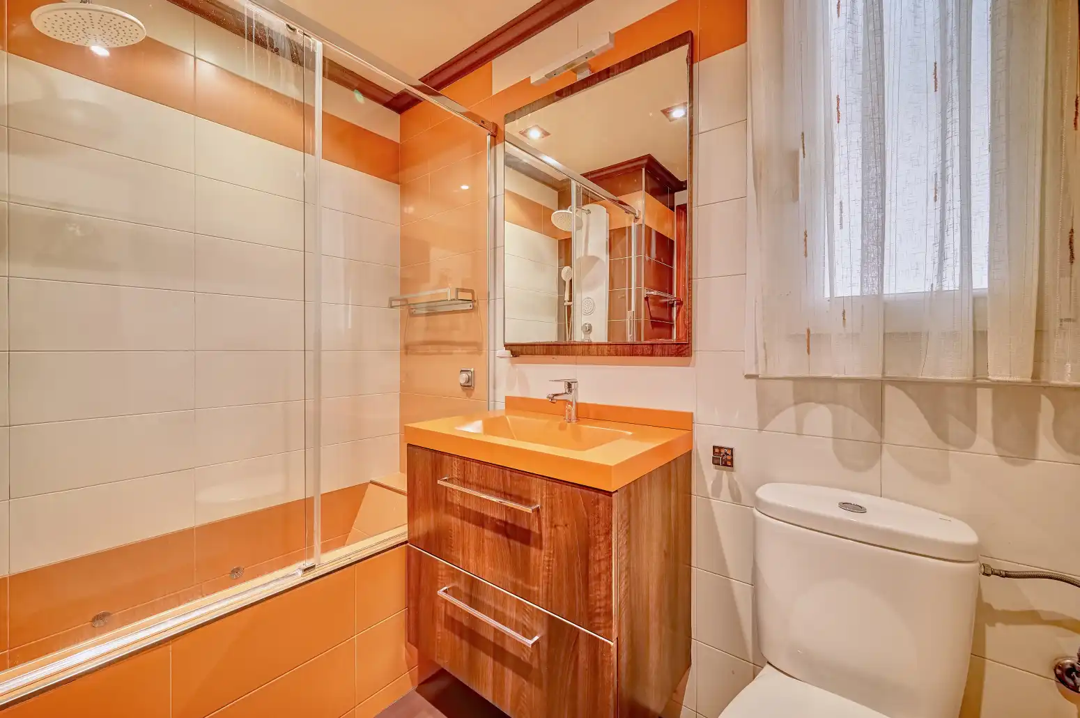 Baño de Piso en venta en Ansoáin / Antsoain con Calefacción, Parquet y Trastero