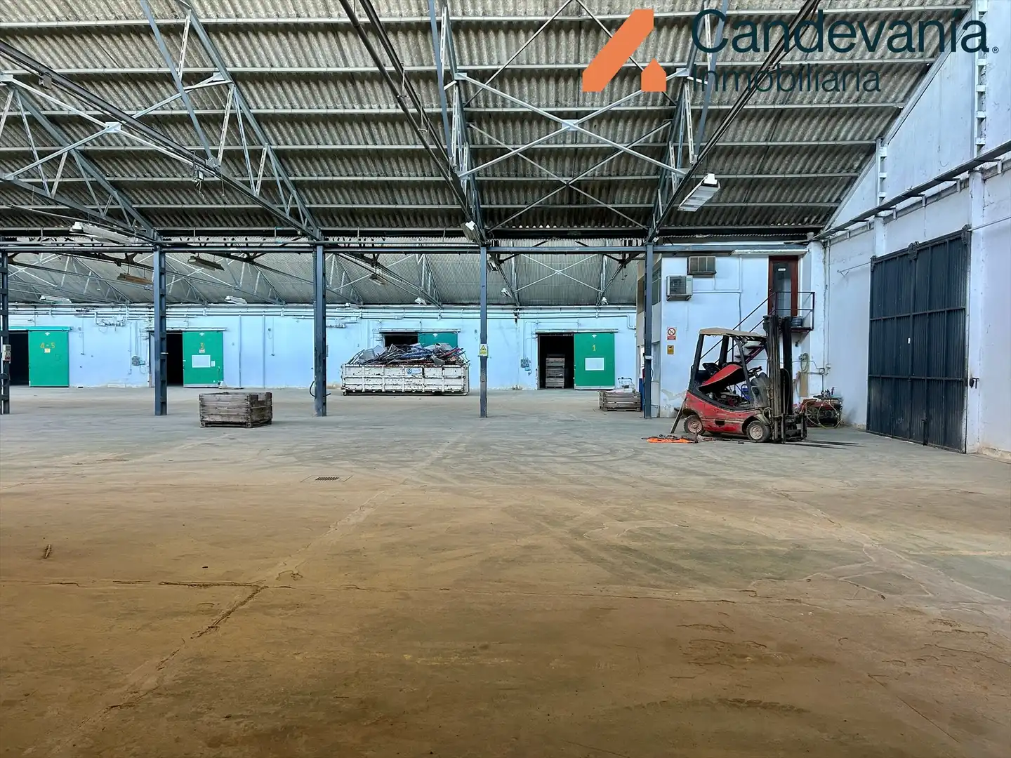 Nave industrial en venta en Zuera