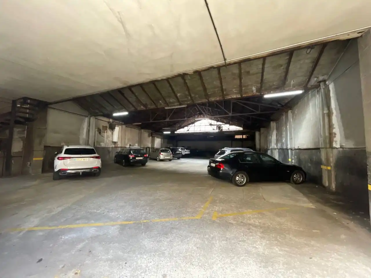 Parking of Houses for sale in Manlleu