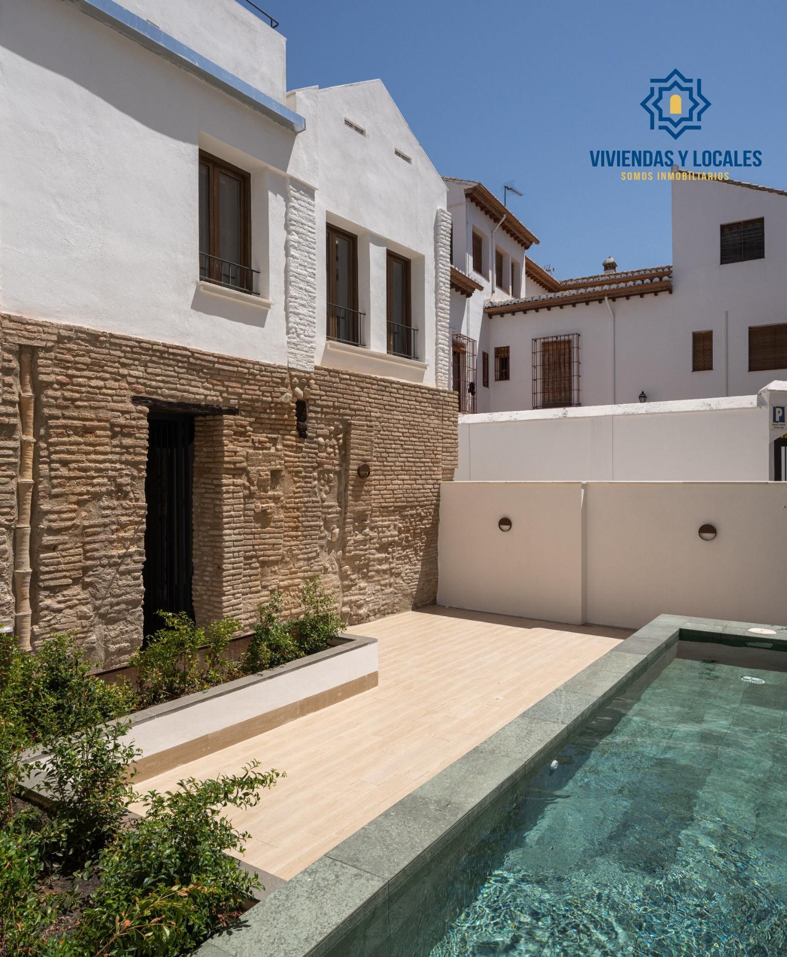 Vista exterior de Dúplex en venta en  Granada Capital con Aire acondicionado