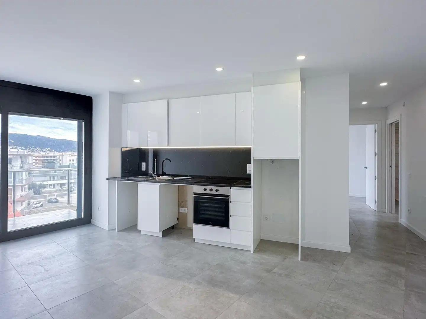 Cocina de Apartamento en venta en Roses con Aire acondicionado, Terraza y Balcón