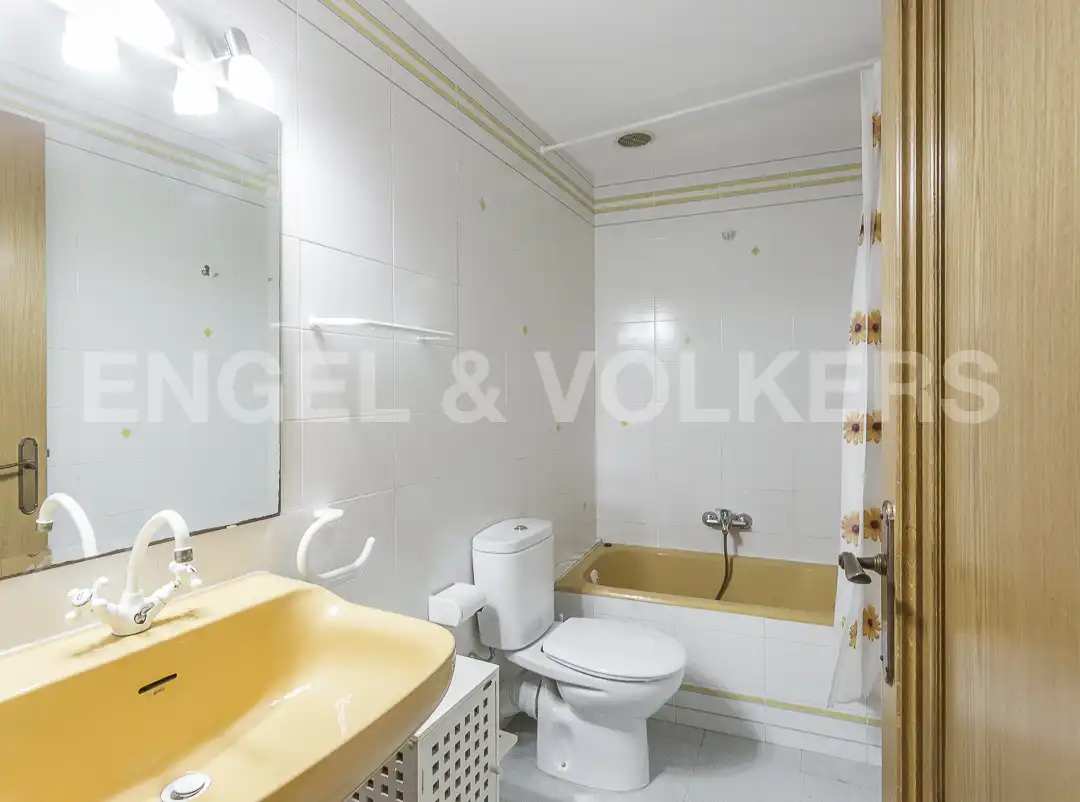 Badezimmer von Gebäude zum Verkauf in Puigdàlber