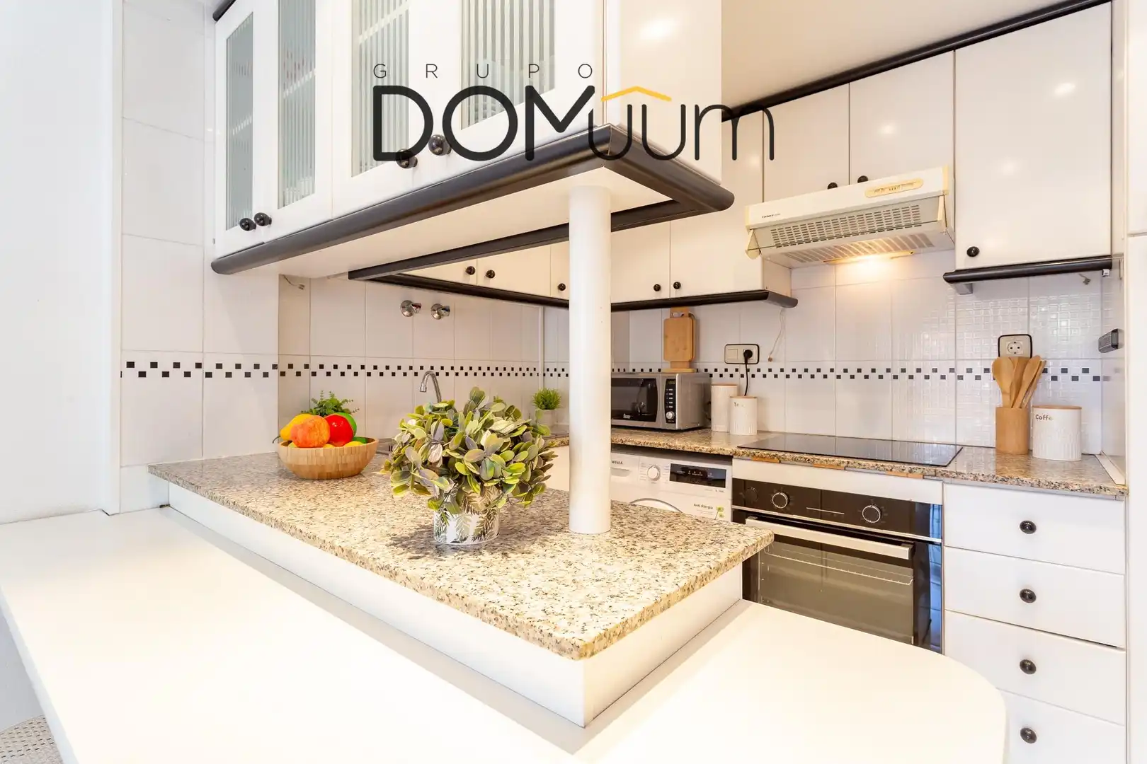 Kitchen of Flat for sale in Salou  with Air Conditioner, Heating and Furnished