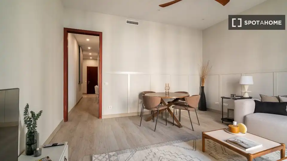 Flat with terrace to rent in Eixample, imagen 9