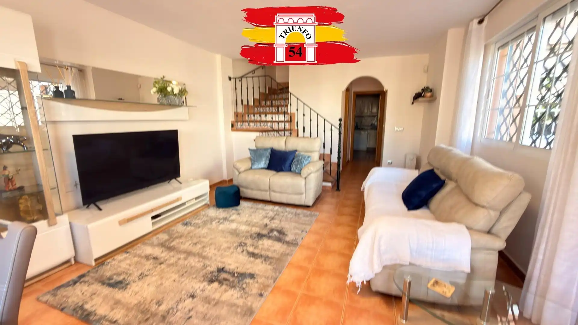 Sala de estar de Casa adosada en venta en Pilar de la Horadada con Aire acondicionado, Jardín privado y Amueblado