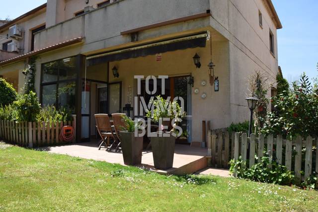 Casa adosada en Venta en Palau