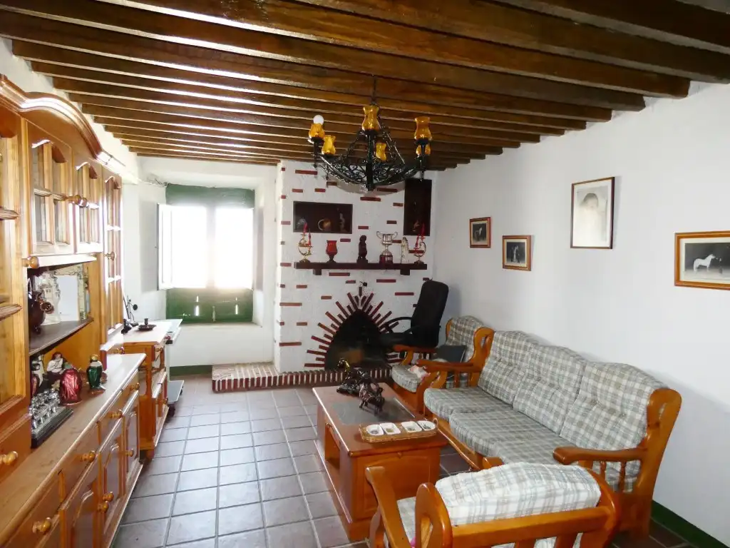 Country homes for sale in Almayate