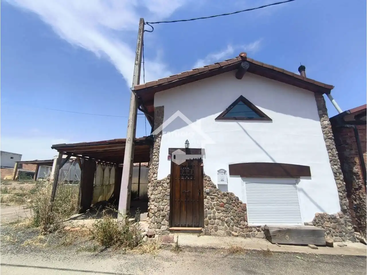 Vista exterior de Casa o xalet en venda en Villar de Torre amb Aire condicionat, Calefacció i Jardí privat