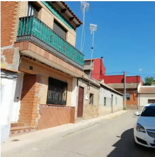 Vista exterior de Pis en venda en Porzuna