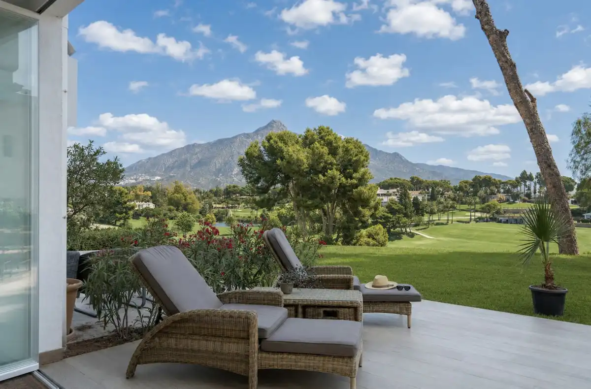 Wohnung mit Pool zum Verkauf in Nueva Andalucía, imagen 2